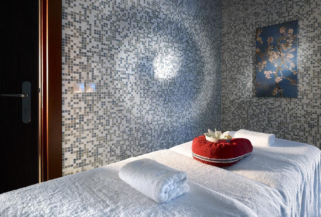 Arion Hotel Ксилокастрон Екстериор снимка